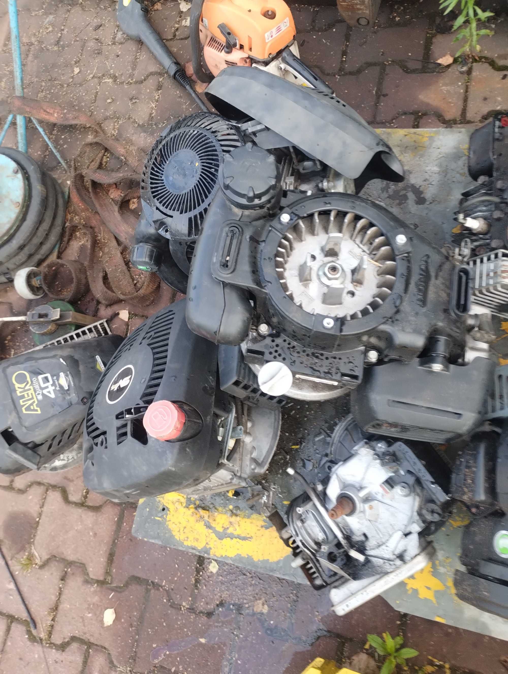 Silniki silnik Briggs and stratton 625E 500E 450E 775IS AVS głowica