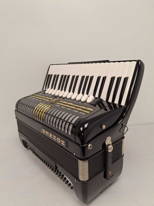 Akordeon Hohner Verdi V CB ,120 basów (,MUSETTE) stan bdb - zamiana !!
