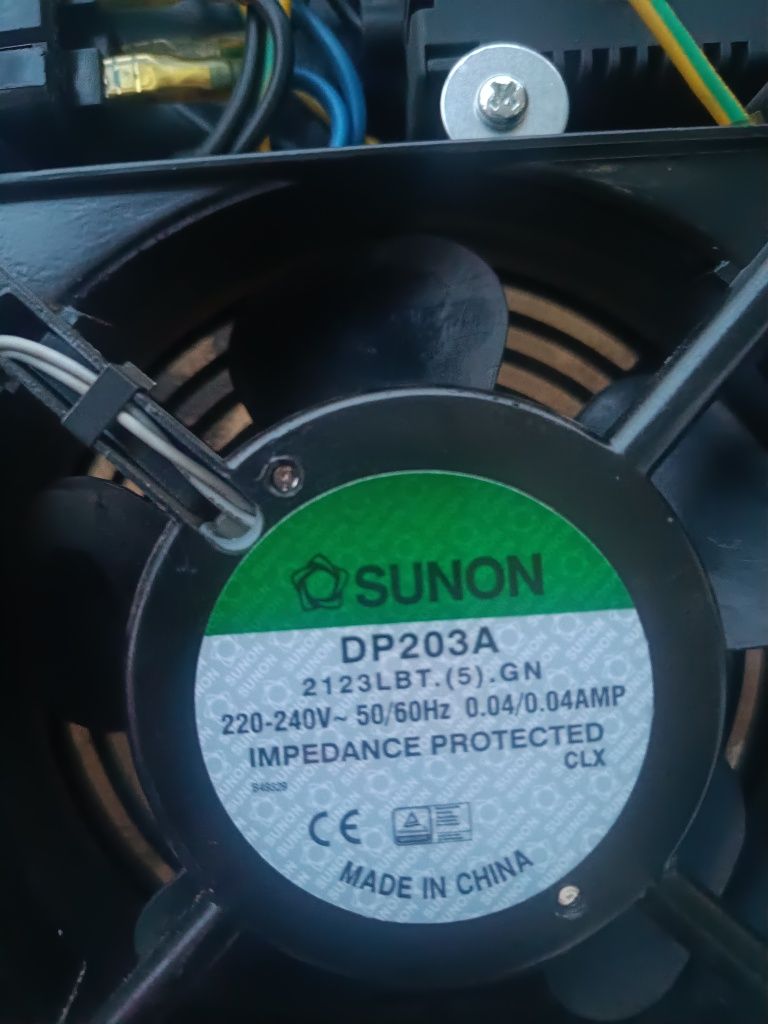 Moduł chłodzenia 2x Sunon 230V +termostat – wentylatory przemysłowe,
