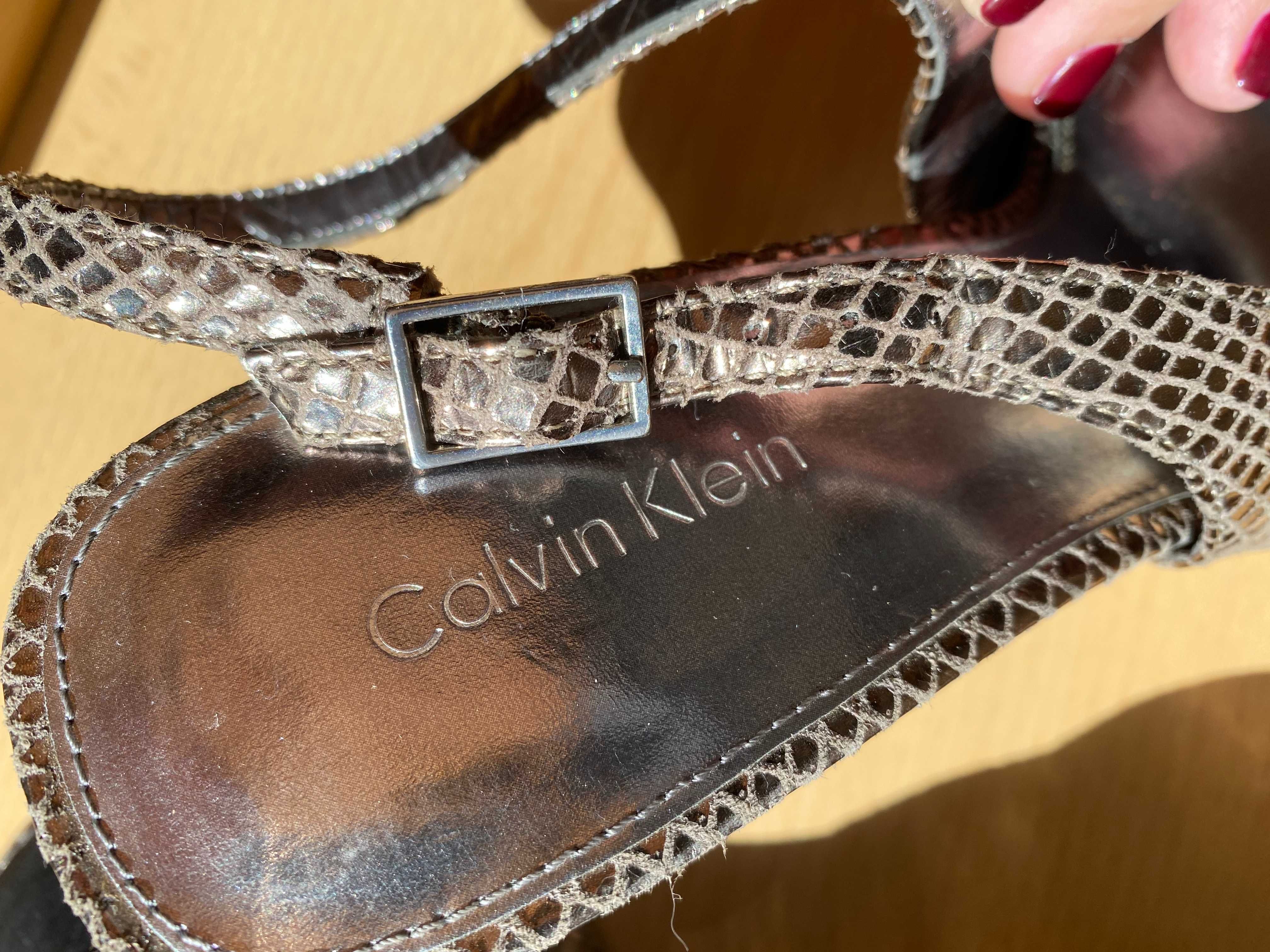 Sapatos Calvin Klein 37 NOVOS