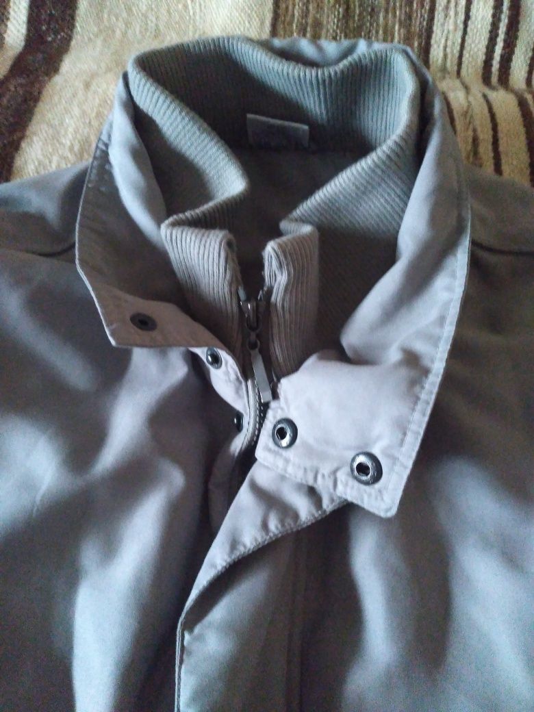 Куртка сіра чоловіча демісезонна розмір XL