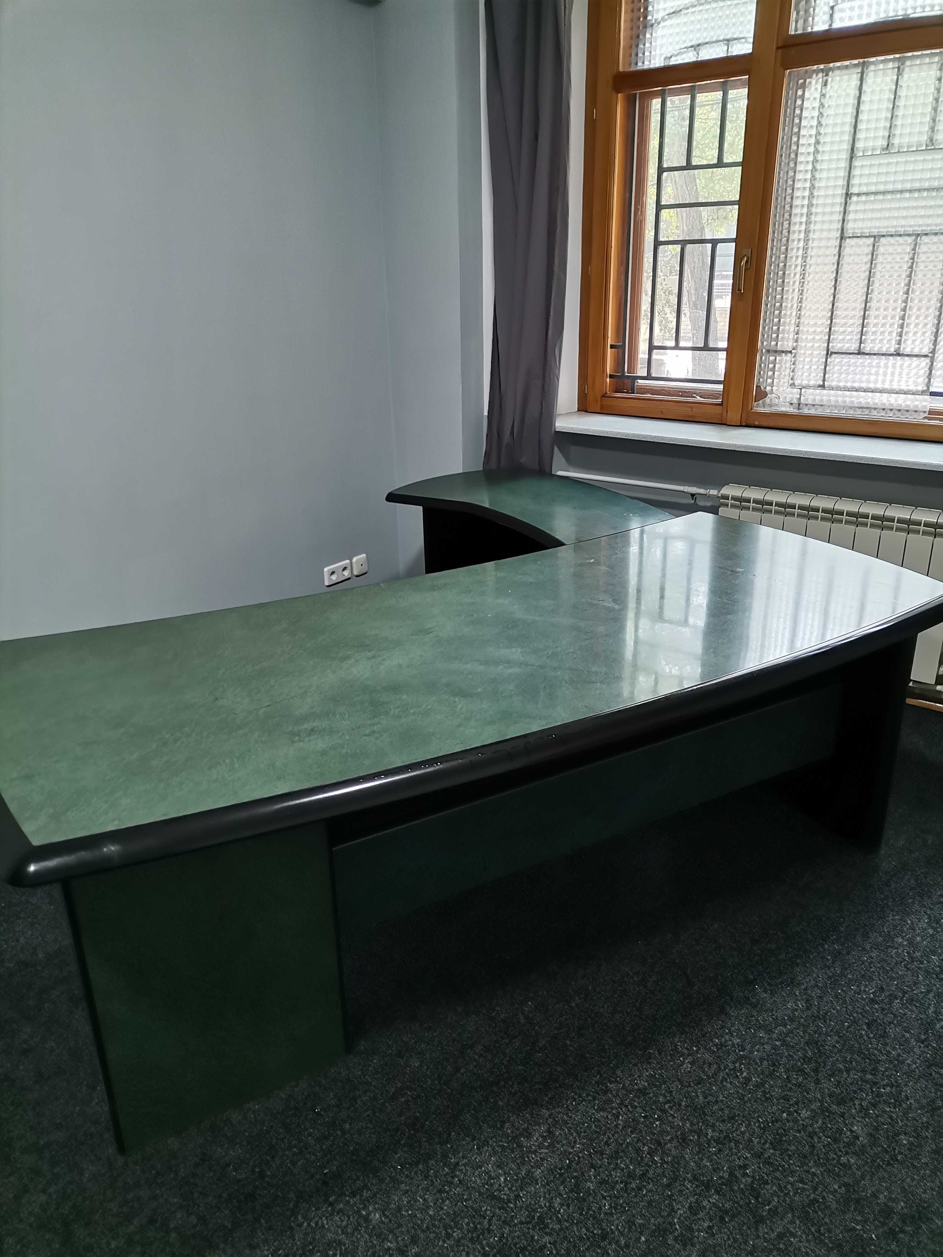 Продам кабинет руководителя "Mithos" (Италия), б/у