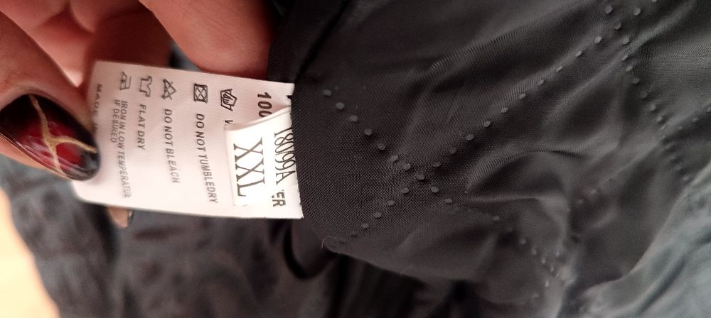 Kamizelka czarna długa na zamek 44 rozmiar