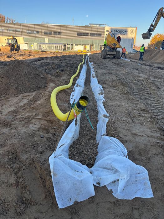 Przyłącza kanaliza , instalacja deszczowa drenaże kompleksowo