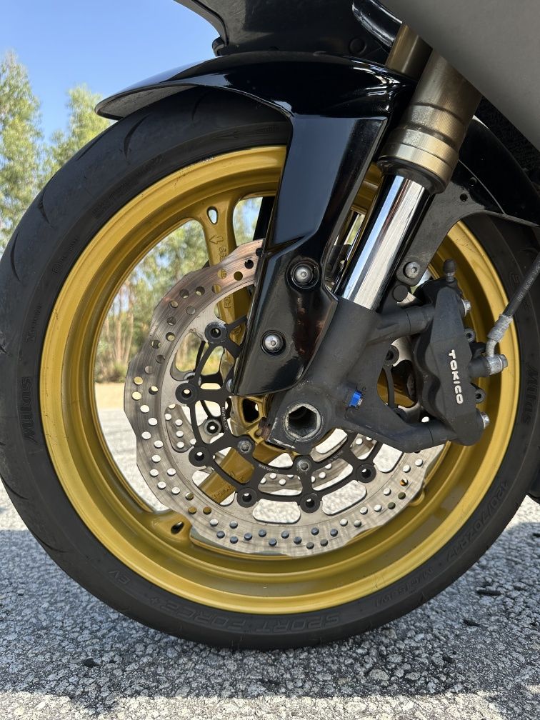 Suzuki GSX-R 600 L0
