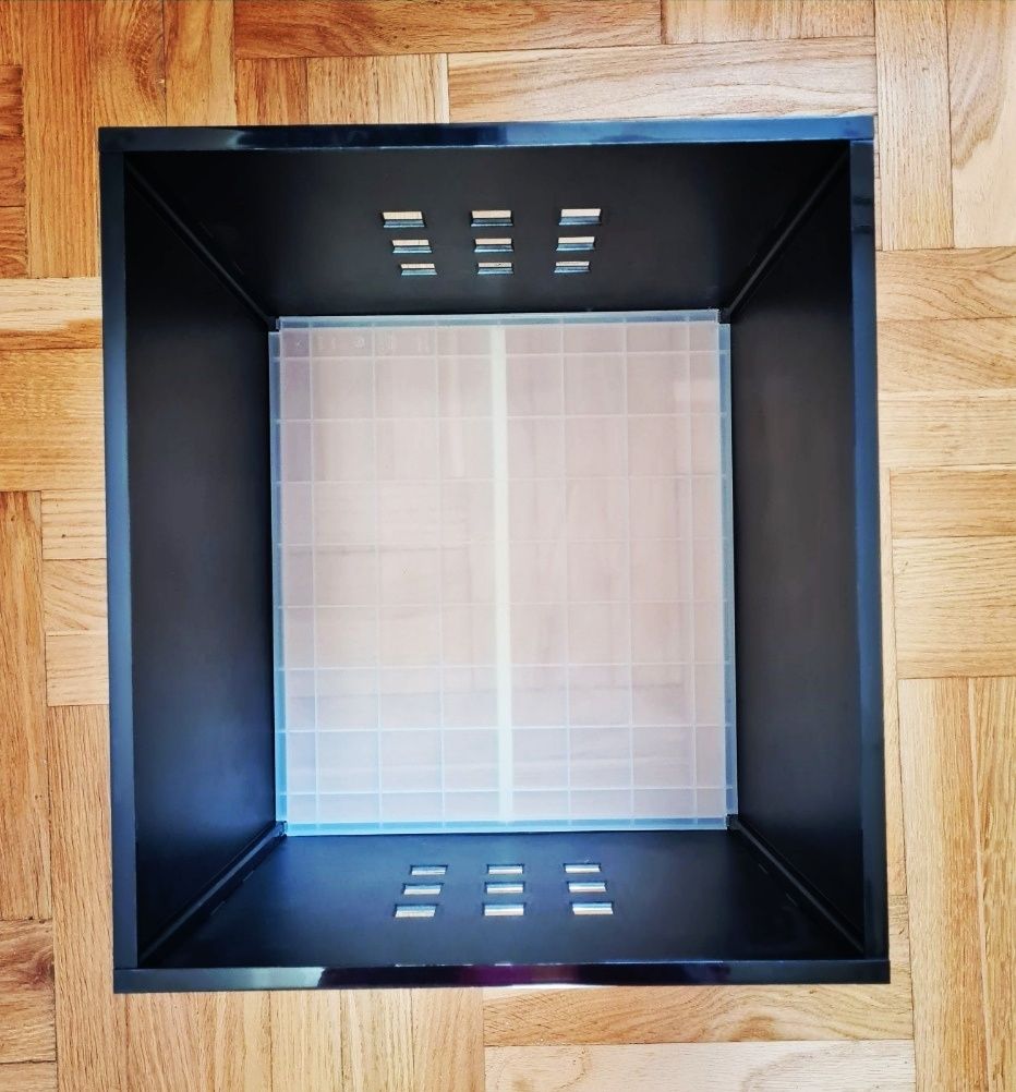 2x regał Ikea Kallax  + 4 wkłady + 4 pudełka