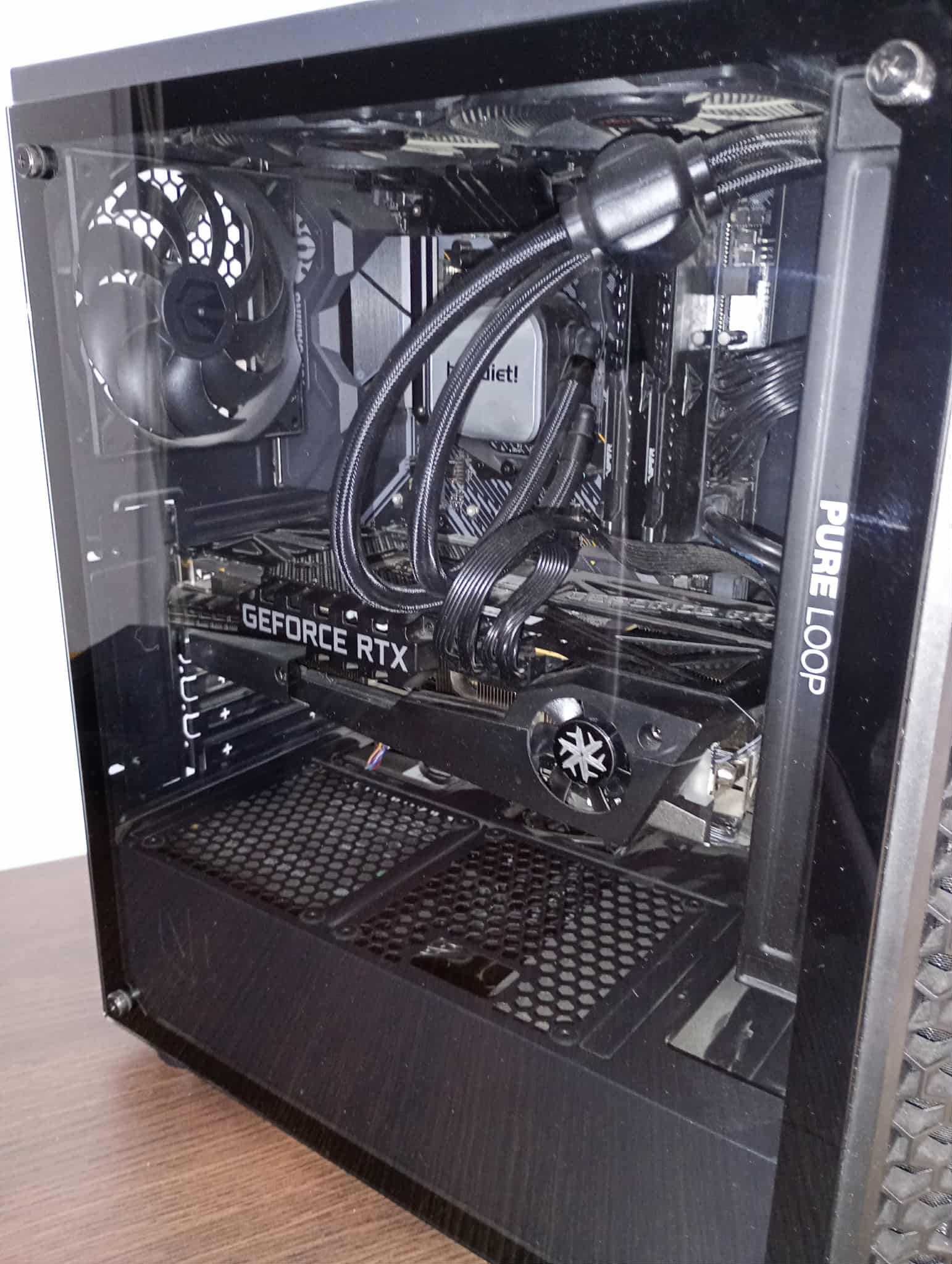 Sprzedam komputer gamingowy + monitor