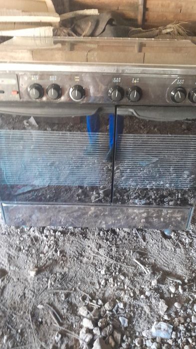 Fogão a gás e eléctrico