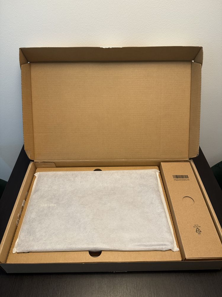 Samsung Galaxy Book4 16/512gb Core i5 15.6" СТАН НОВОГО! 4 цикли заряд