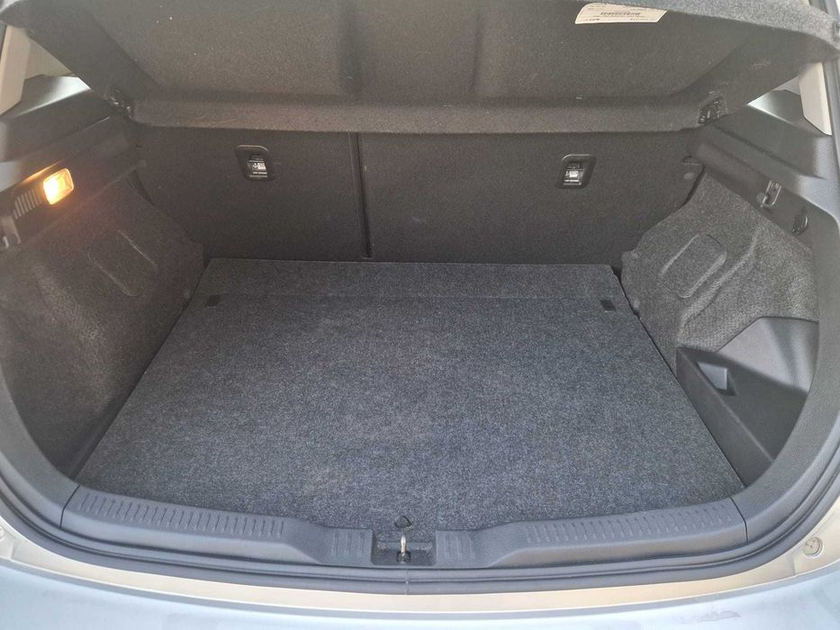 Toyota Auris Híbrido NACIONAL
