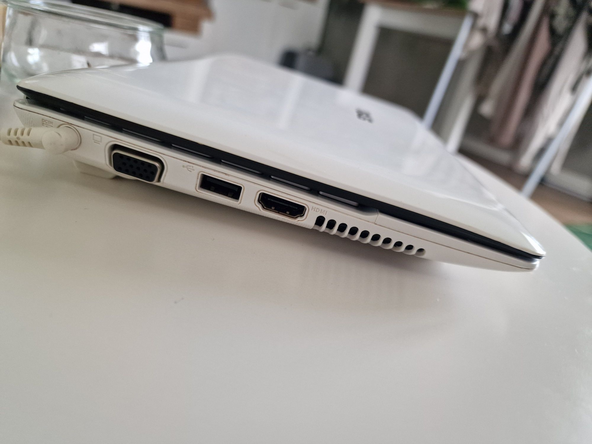 ASUS Eee PC Seashell Series /Netbook 


ASUS Eee PC Seashell Series