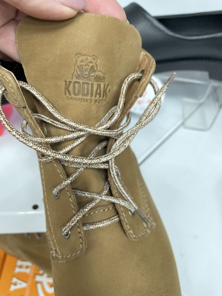 Продам новую обувь,размеры на фото