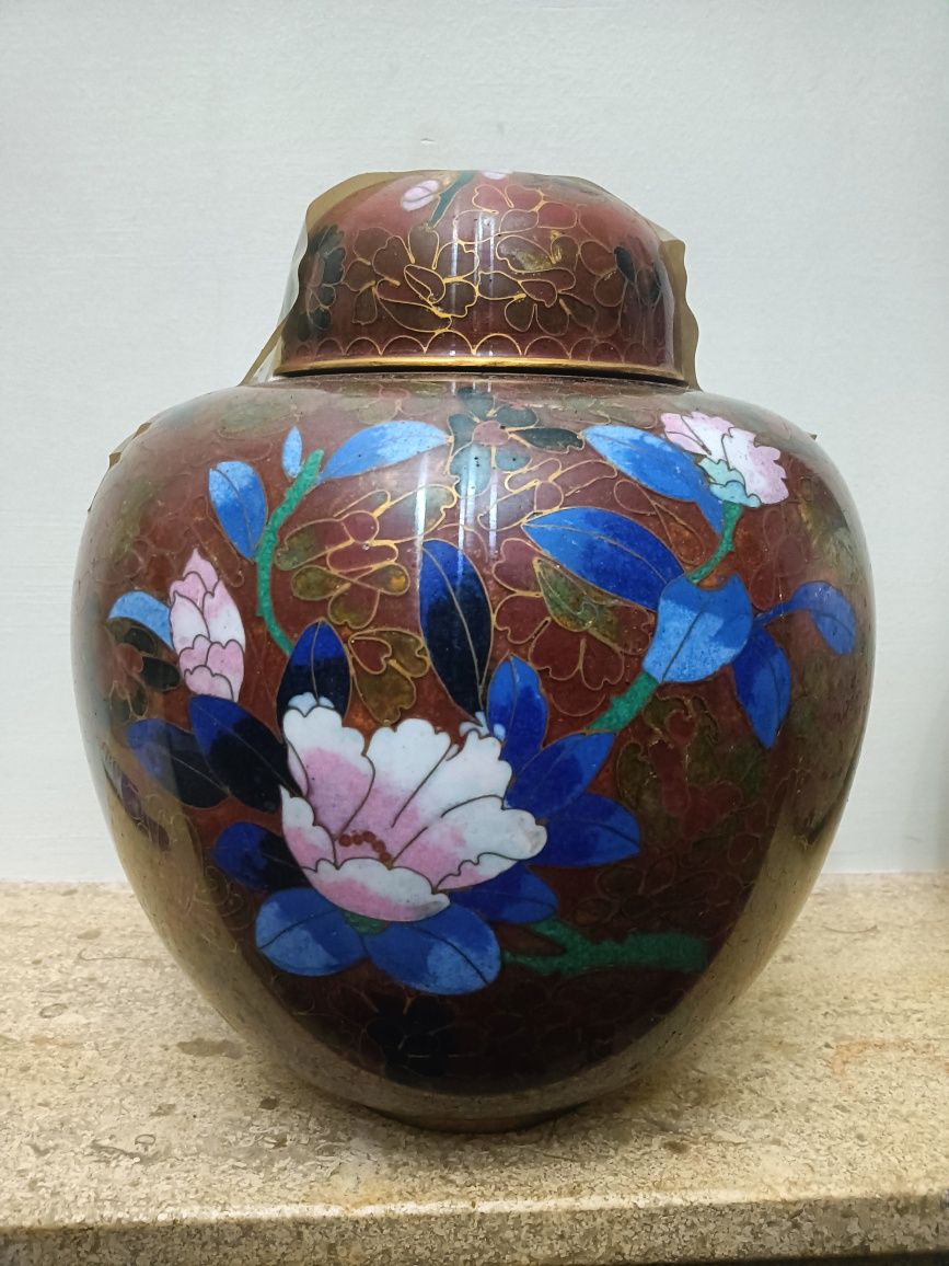 Pote de cloisonné chinês. Antiguidade chinês