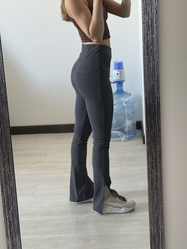 Штани кльош zara