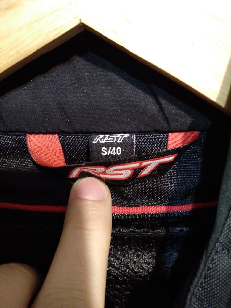 Kurtka RST performance wear S/40