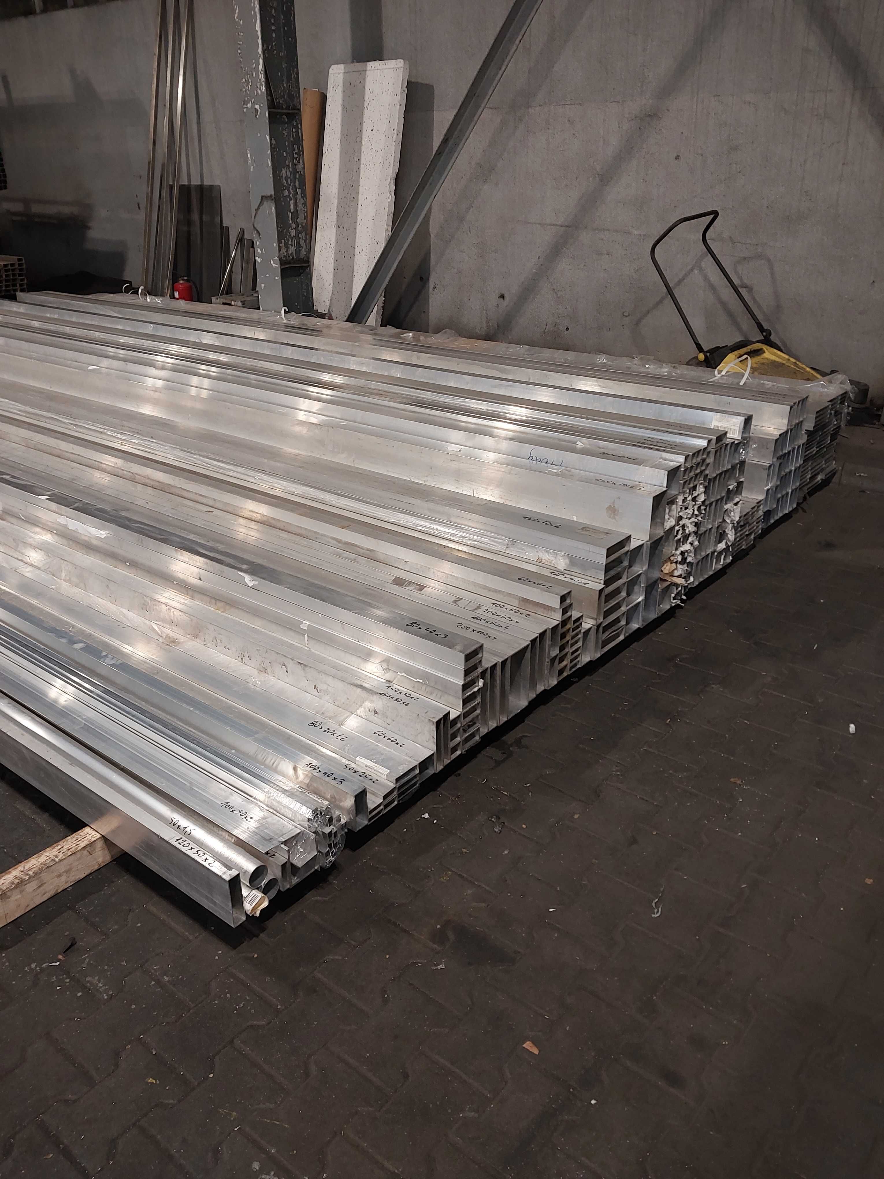 Profil aluminiowy, aluminium 60x25x2,0mm gat.6060, Bytom