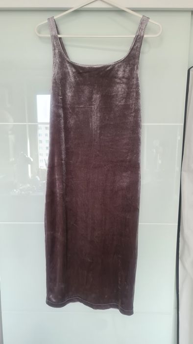 Sukienka zara blyszczaca na ramiączkach obcisla