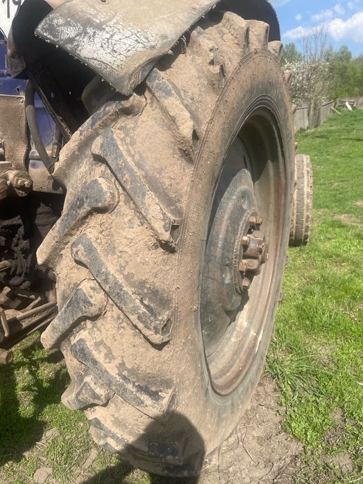 Продам терміново трактор МТЗ-50, Плуг, Причеп та Гідрозахват для лісу