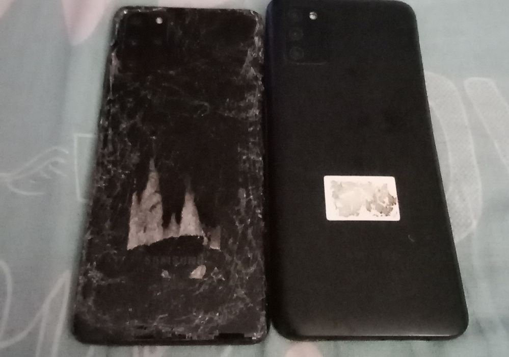 Продам Samsung S20+