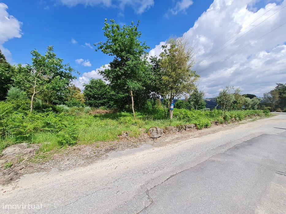 Terreno em Oliveira de Barreiros