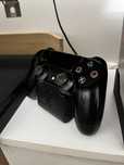 PS4 + comando+ suportes  de jogos e controle