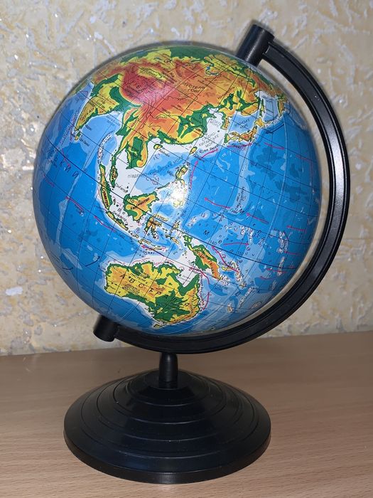 Глобус Фізичний