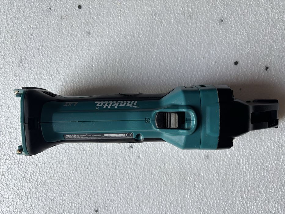 Sprzedam nozyce akumulatorowe do ciecia blachy Makita