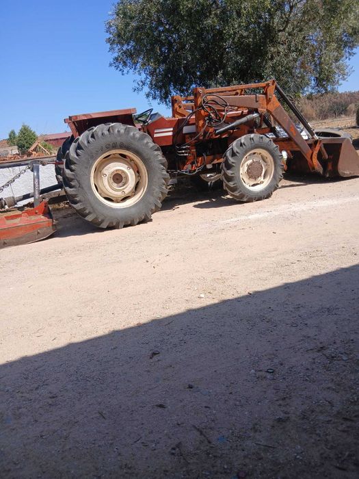 Carregador frontal tenias