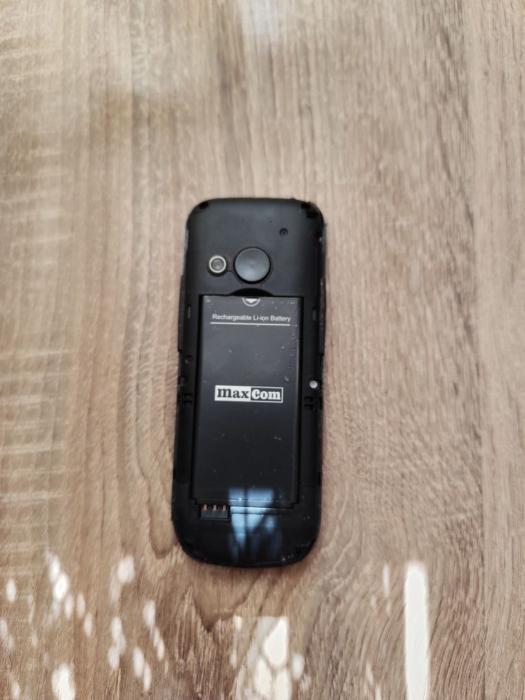 Telefon komórkowy Maxcom MM721 3G bez pleców,