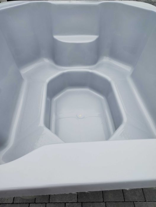 Wkład do balii kwadratowy