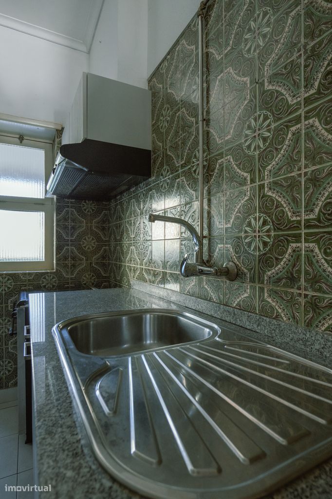Apartamento T1 com duas varandas, mobilado, Bairro Gulbenkian, Aveiro