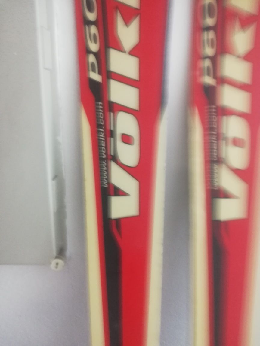 Skis de neve vintage does pares