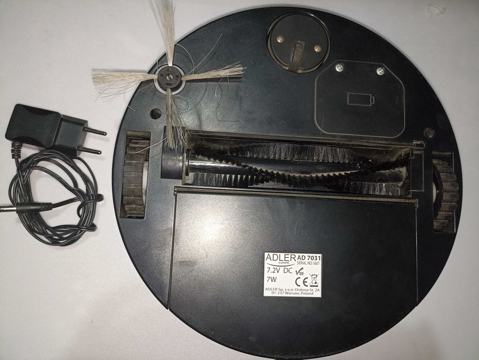 Robot Sprzątający, Odkurzacz automatyczny ADLER AD7031