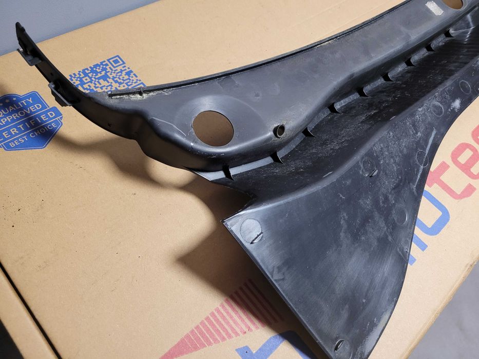 Podszybie lewe Skoda CITIGO 1S1.819.403