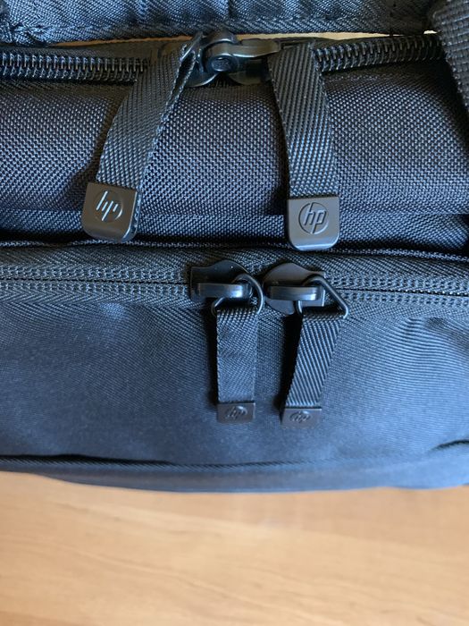 Сумка фірми”hp”чорна для ноутбука 15.6 дюймів роз. 41*30*8 см