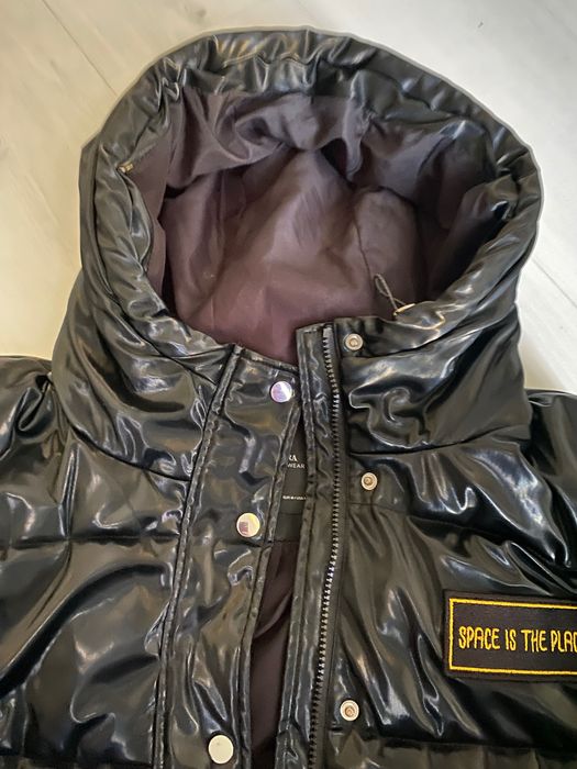 тепла жіноча куртка Zara