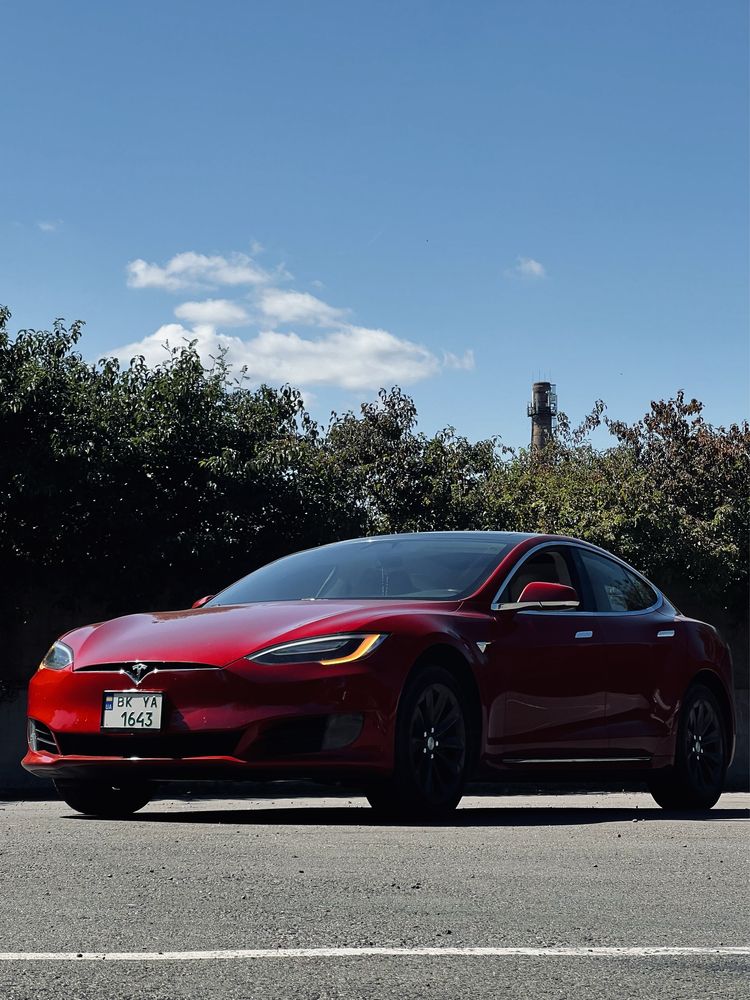 Tesla model s  2017