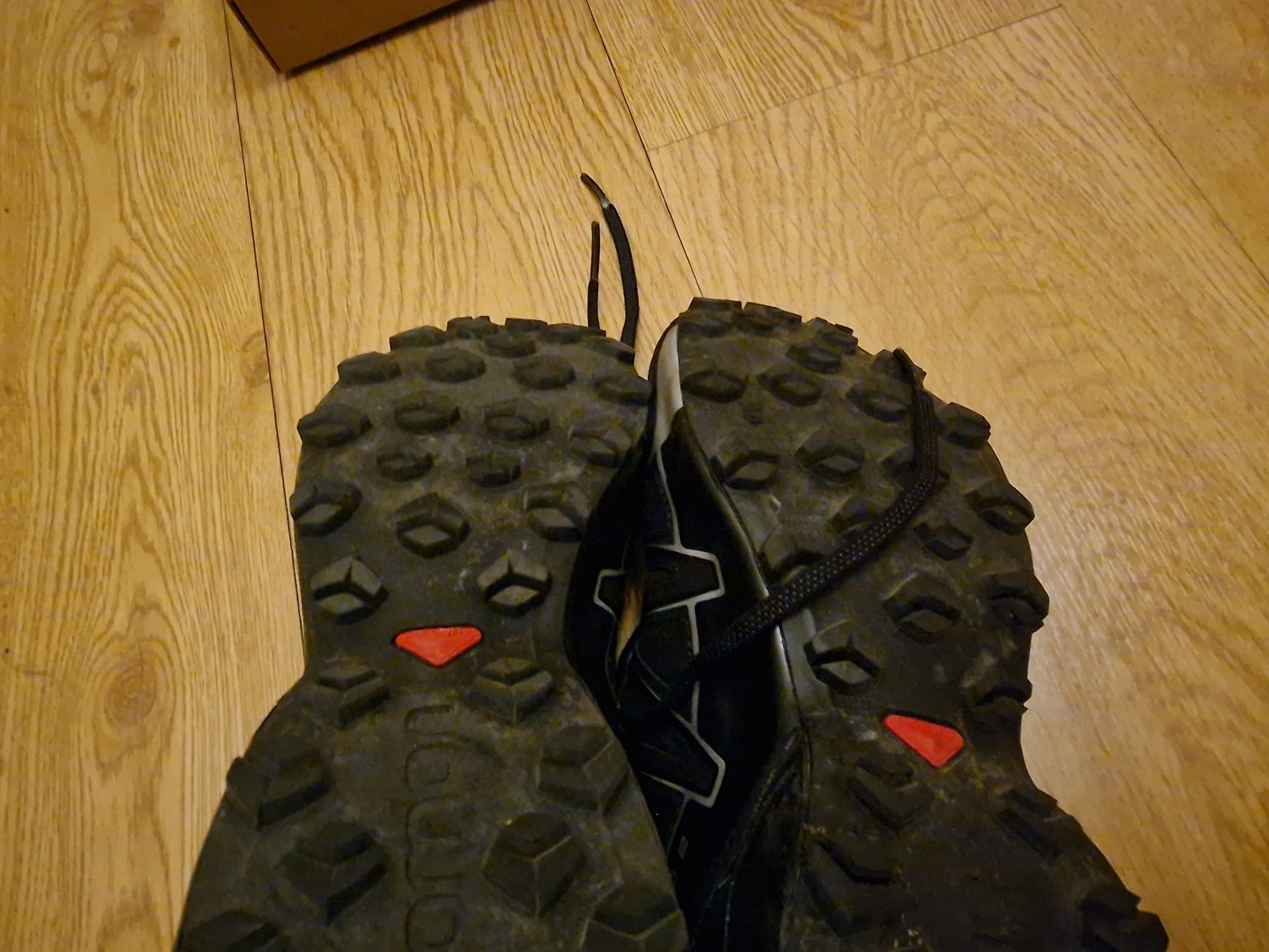 Salomon como novas, N 43,5