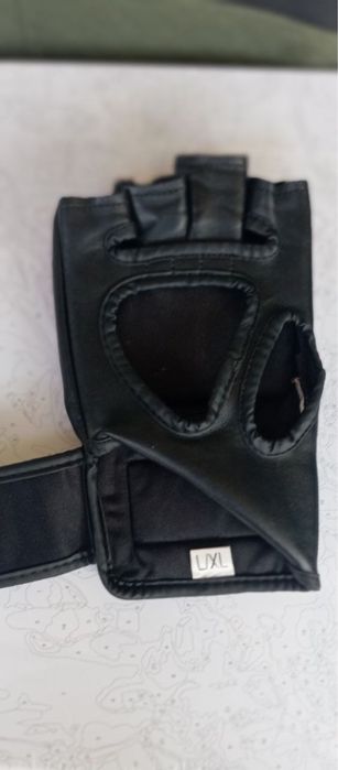 Перчатки mma everlast