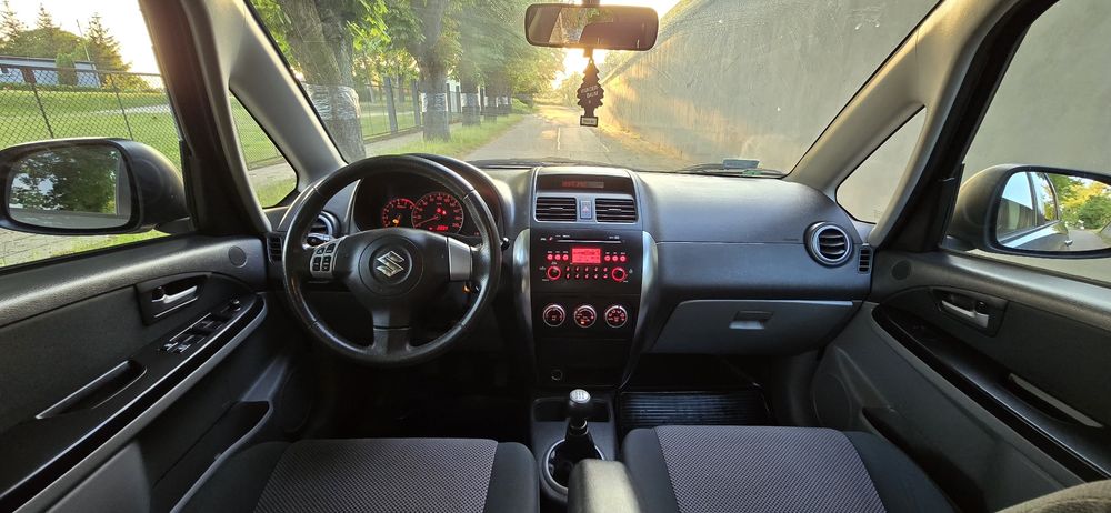 Suzuki SX4 Piękny egzemplarz