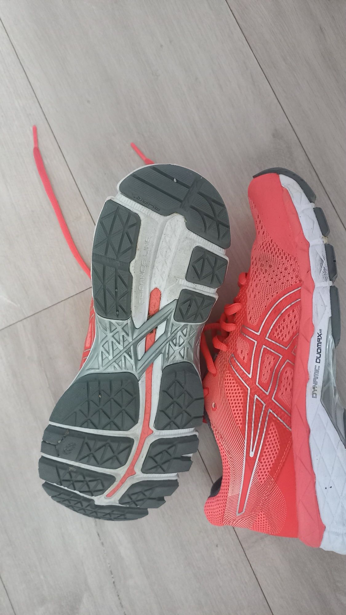 Buty asics dynamic duomax r.38