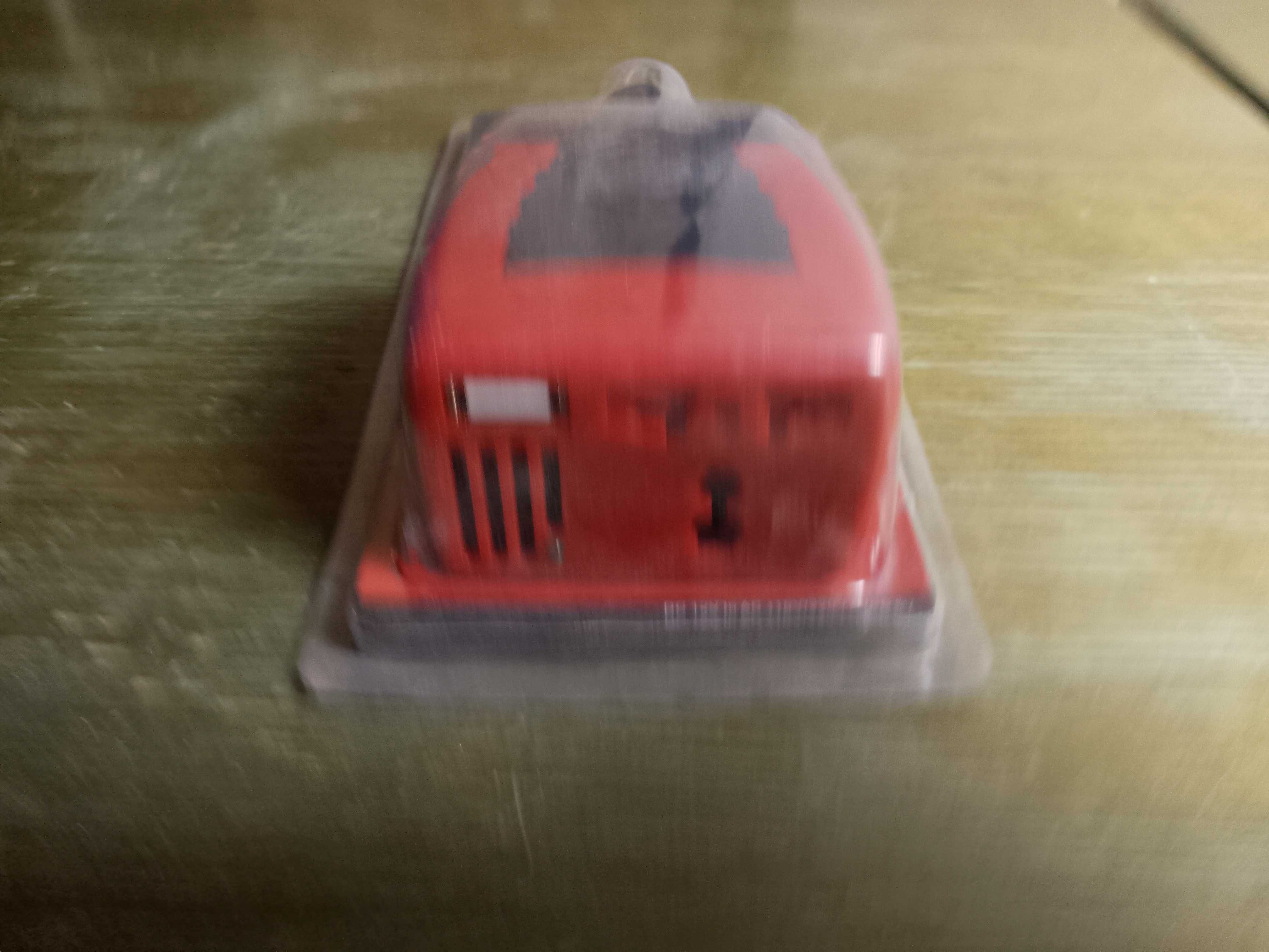 Ładowarka przetwornica napięcia z gniazda zapalniczki na 220V USB
