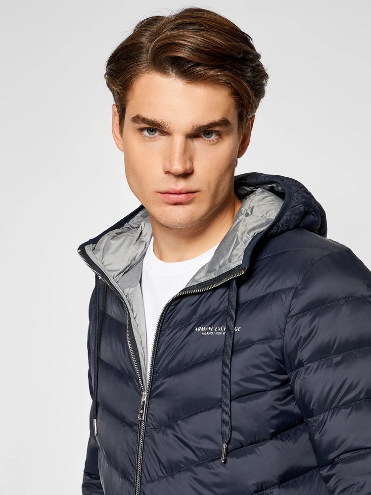 Armani Exchange Пуховик L, XL 8NZB53 ZNW3Z 5578 Cиній Regular Fit