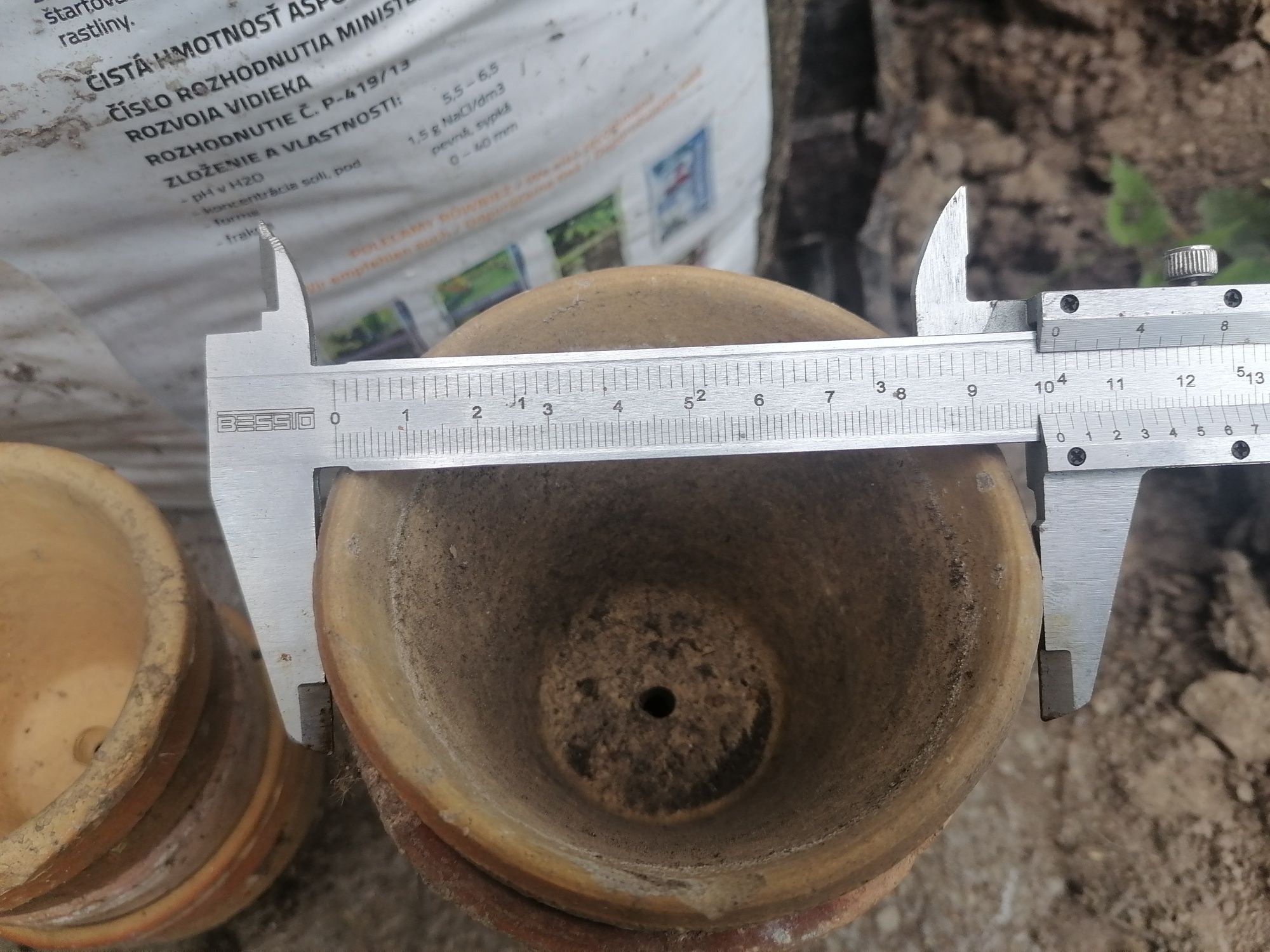 Doniczki gliniane do 100 sztuk średnica od 8cm do 13