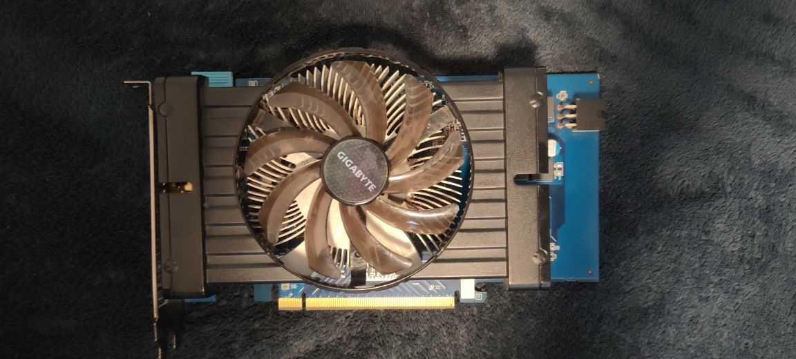 Karta graficzna Radeon HD7770 1GB