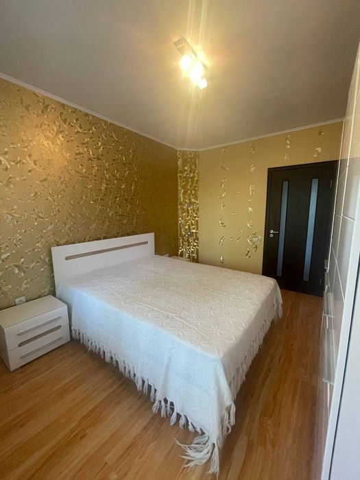 Здається 3 кімнатна квартира