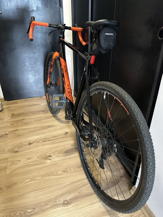 Rover typu gravel. KTM X-STRADA 30