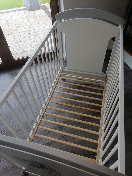 Łóżeczko dziecięce 120x60 z szufladą