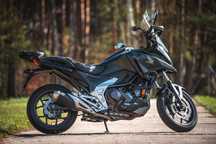 Honda NC Honda NC750x DCT  rok 2023 kupiony w Polsce Stan idealny dużo dodatków