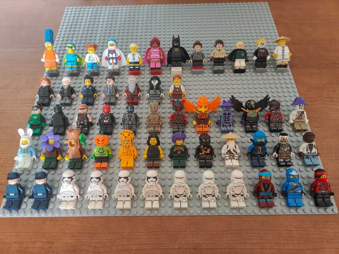 Vendo Lote Minifiguras Lego de varios temas a 2.5€ cada